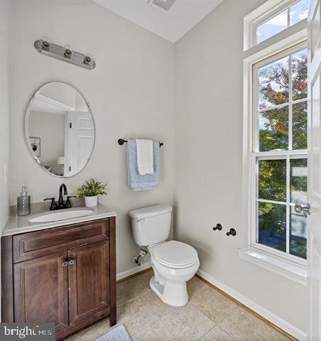 409 MONROE POINT DR, Colonial Beach, VA 22443