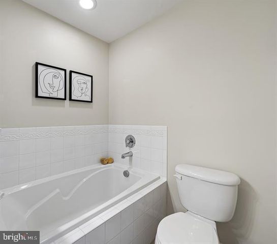 409 MONROE POINT DR, Colonial Beach, VA 22443