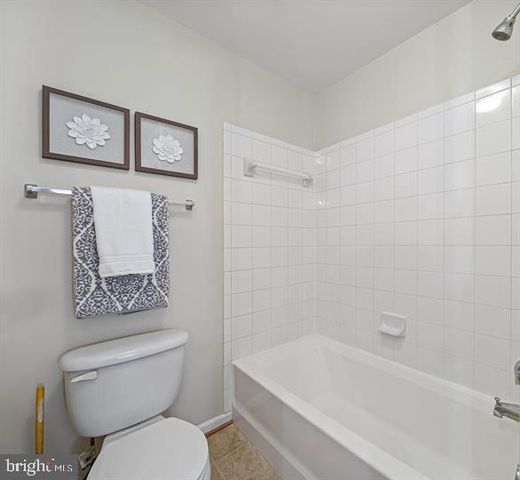 409 MONROE POINT DR, Colonial Beach, VA 22443