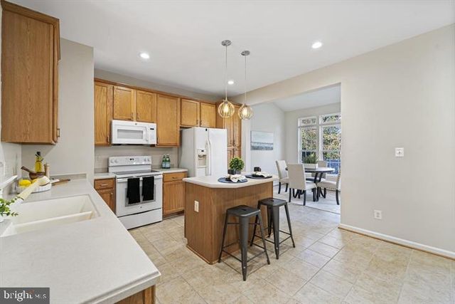 409 MONROE POINT DR, Colonial Beach, VA 22443