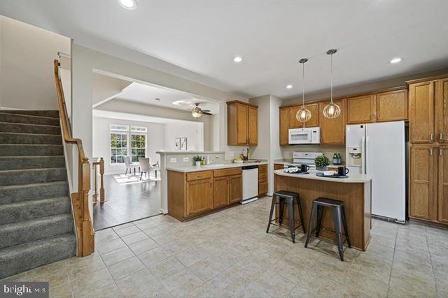 409 MONROE POINT DR, Colonial Beach, VA 22443