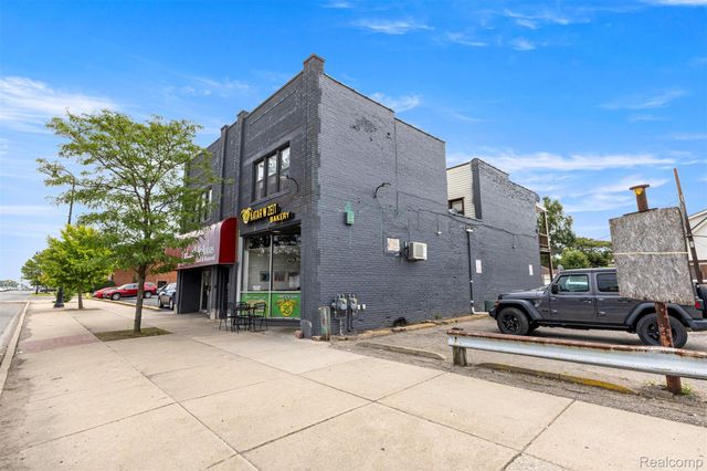 10303 W Warren Avenue, Dearborn, MI 48126