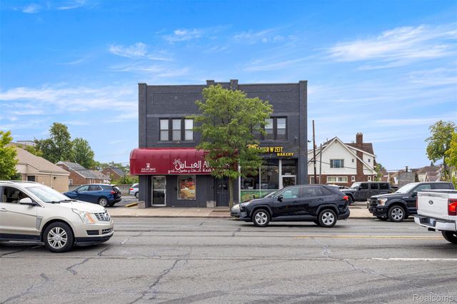 10303 W Warren Avenue, Dearborn, MI 48126