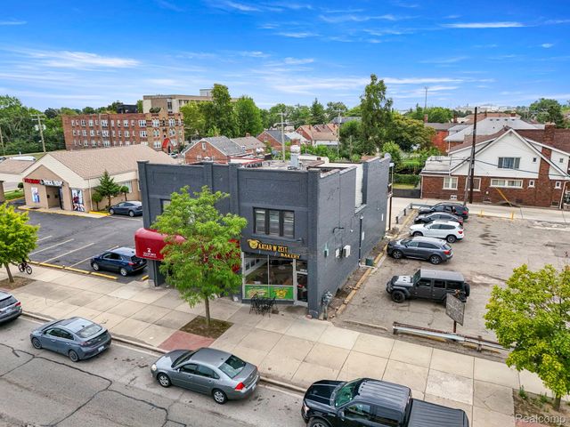 10303 W Warren Avenue, Dearborn, MI 48126