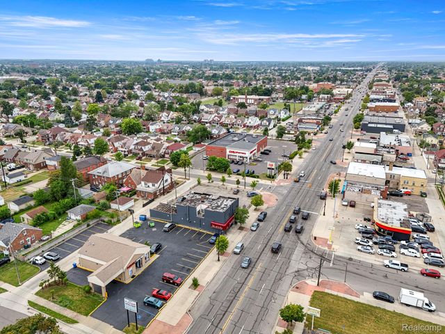 10303 W Warren Avenue, Dearborn, MI 48126