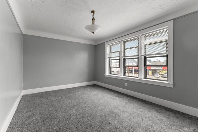 10303 W Warren Avenue, Dearborn, MI 48126