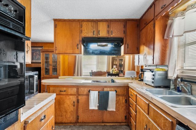 2266 Myrtlewood Drive, Dallas, TX 75232