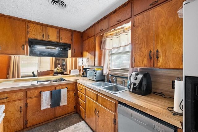 2266 Myrtlewood Drive, Dallas, TX 75232