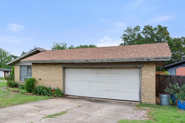 2266 Myrtlewood Drive, Dallas, TX 75232