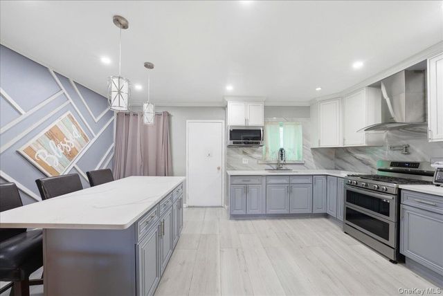 3410 Kingsland Avenue, Bronx, NY 10469