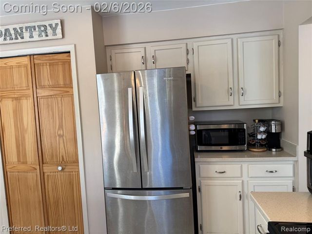 5736 Rothbury Court, Ypsilanti, MI 48197