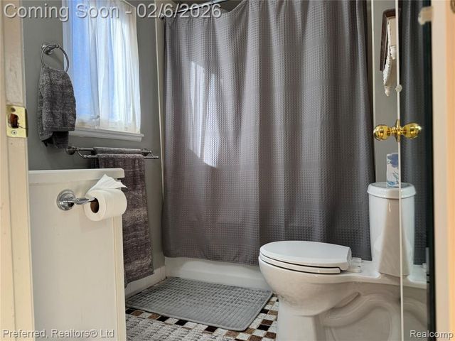 5736 Rothbury Court, Ypsilanti, MI 48197