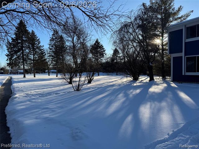 5736 Rothbury Court, Ypsilanti, MI 48197