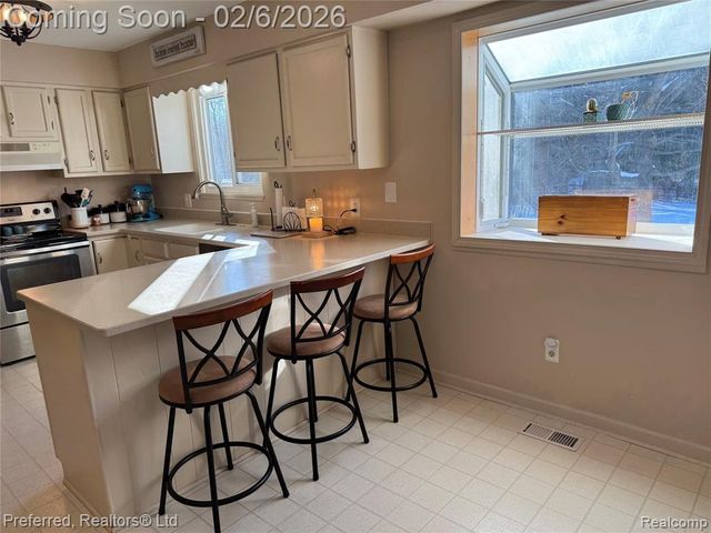 5736 Rothbury Court, Ypsilanti, MI 48197