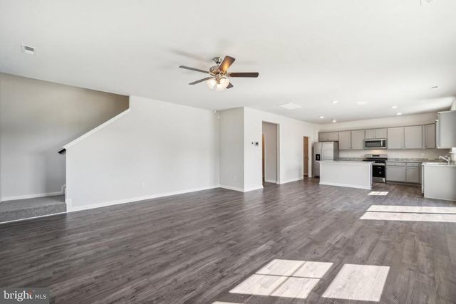 100 LIBERTY LN, Keswick, VA 22947