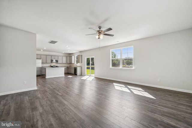 100 LIBERTY LN, Keswick, VA 22947