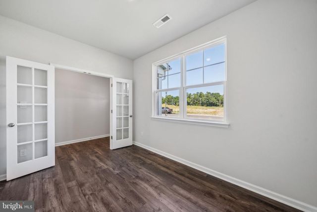 100 LIBERTY LN, Keswick, VA 22947