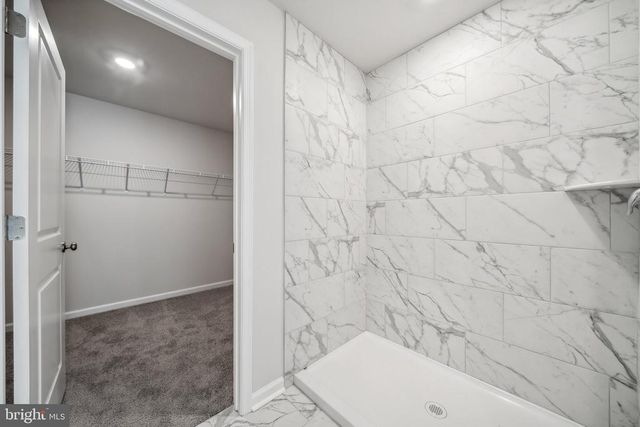 100 LIBERTY LN, Keswick, VA 22947