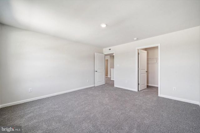 100 LIBERTY LN, Keswick, VA 22947