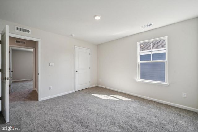 100 LIBERTY LN, Keswick, VA 22947