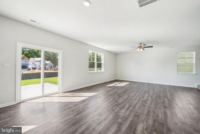 100 LIBERTY LN, Keswick, VA 22947