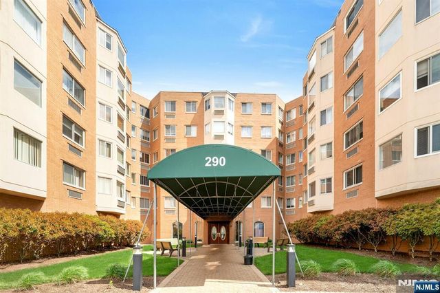 290 Anderson Street 6F, Hackensack, NJ 07601