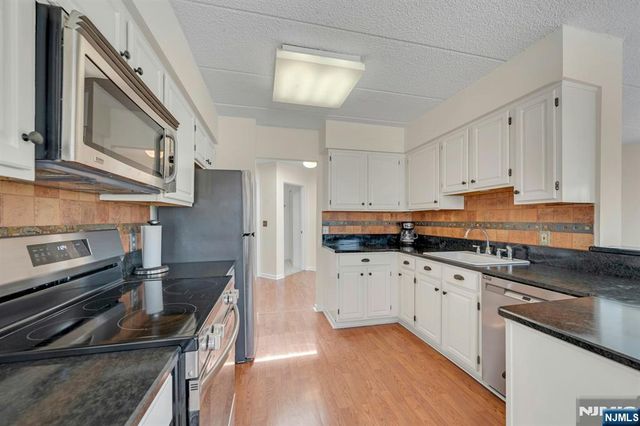 290 Anderson Street 6F, Hackensack, NJ 07601
