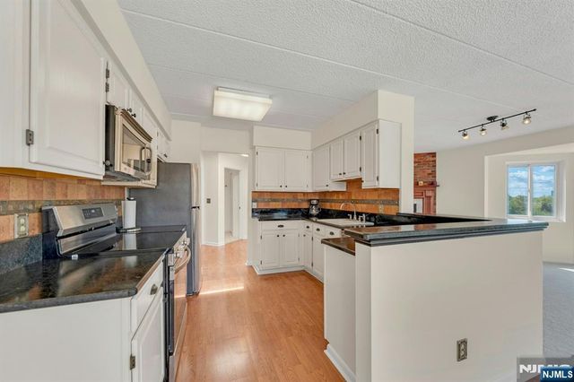 290 Anderson Street 6F, Hackensack, NJ 07601