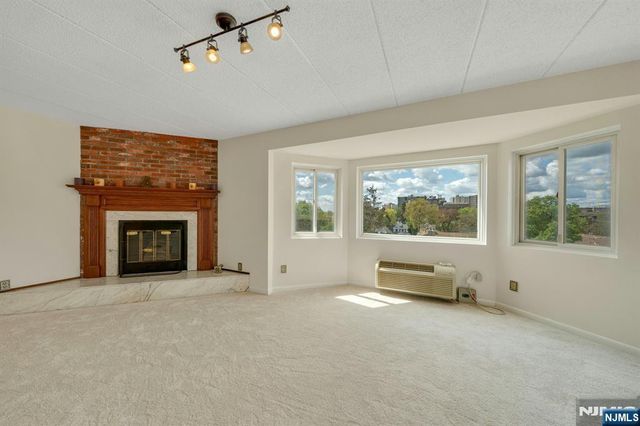 290 Anderson Street 6F, Hackensack, NJ 07601