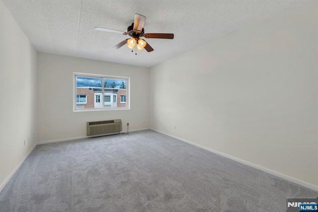 290 Anderson Street 6F, Hackensack, NJ 07601