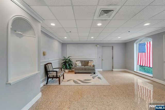 290 Anderson Street 6F, Hackensack, NJ 07601