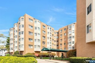 290 Anderson Street 6F, Hackensack, NJ 07601