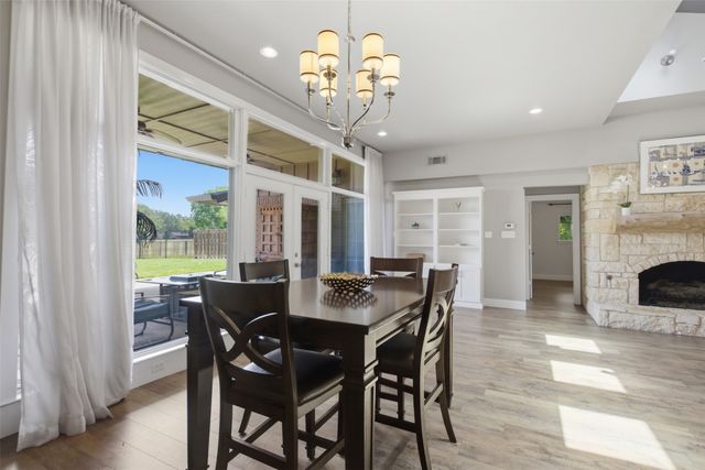 3217 Golfing Green, Farmers Branch, TX 75234