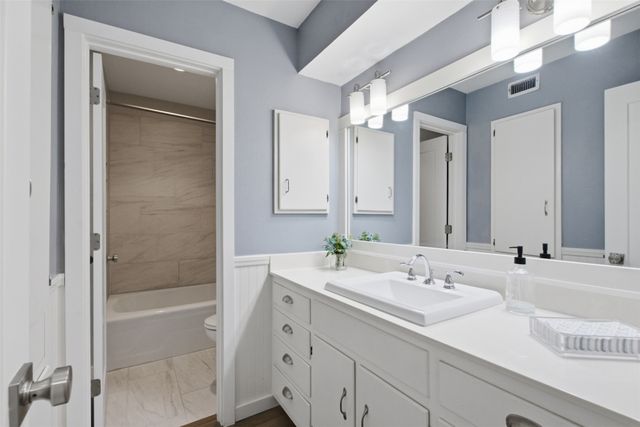 3217 Golfing Green, Farmers Branch, TX 75234