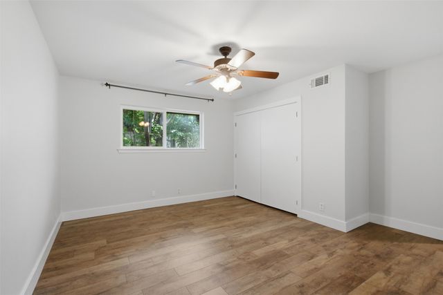 3217 Golfing Green, Farmers Branch, TX 75234