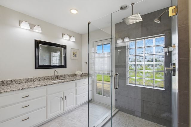 3217 Golfing Green, Farmers Branch, TX 75234