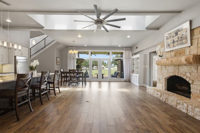 3217 Golfing Green, Farmers Branch, TX 75234