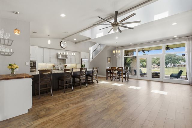 3217 Golfing Green, Farmers Branch, TX 75234
