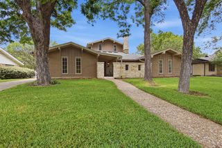 3217 Golfing Green, Farmers Branch, TX 75234