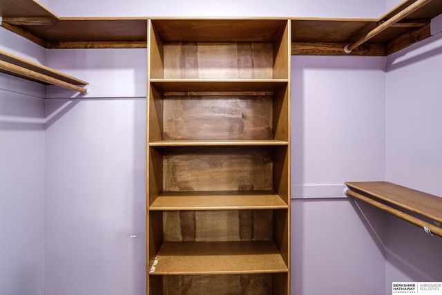 21479 Brentwood Road, Elkhorn, NE 68022