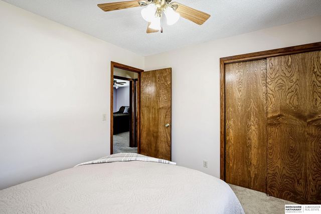 21479 Brentwood Road, Elkhorn, NE 68022