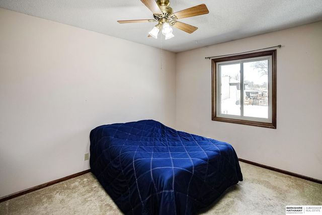 21479 Brentwood Road, Elkhorn, NE 68022