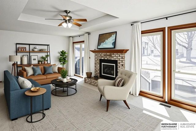 21479 Brentwood Road, Elkhorn, NE 68022