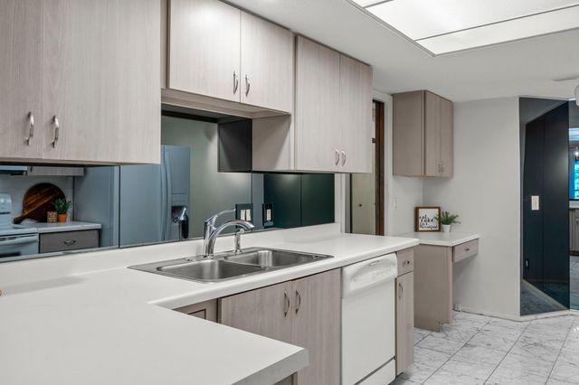 8549 Irwin Road 239, Bloomington, MN 55437