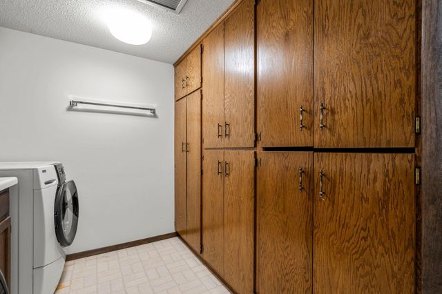 8549 Irwin Road 239, Bloomington, MN 55437