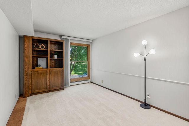 8549 Irwin Road 239, Bloomington, MN 55437