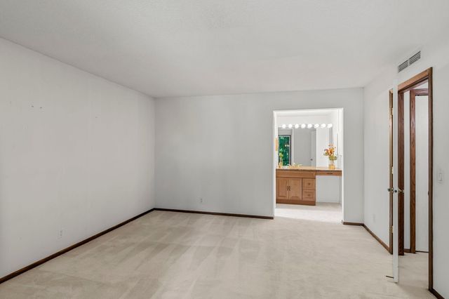 8549 Irwin Road 239, Bloomington, MN 55437