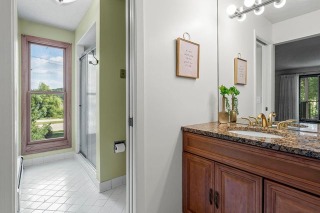 8549 Irwin Road 239, Bloomington, MN 55437