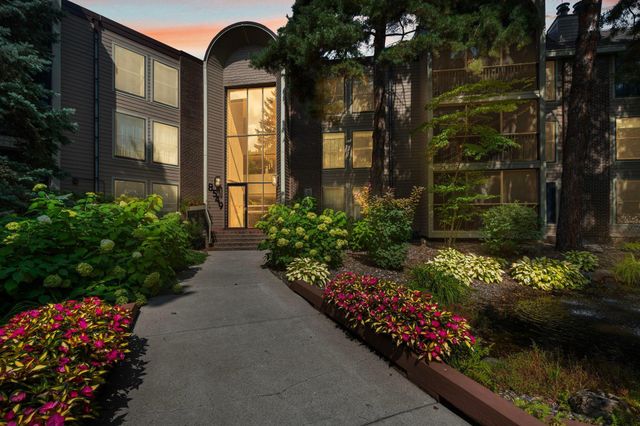 8549 Irwin Road 239, Bloomington, MN 55437