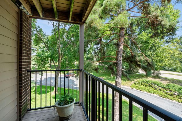 8549 Irwin Road 239, Bloomington, MN 55437